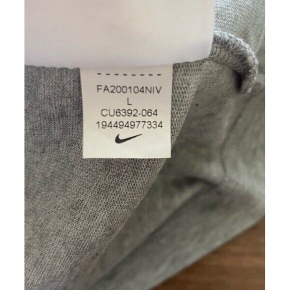 Nike Gray Crop T-shirt Spell Out Logo Large Activewear Oversized Boxy Streetwear - Picture 10 of 10